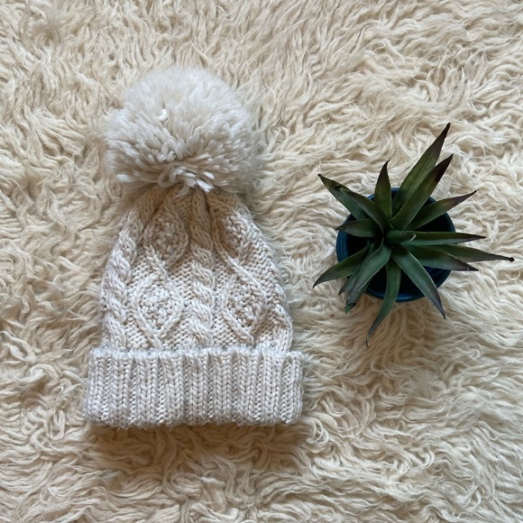 Joe Fresh Cable Knit PomPom Toque - Picture 1 of 2